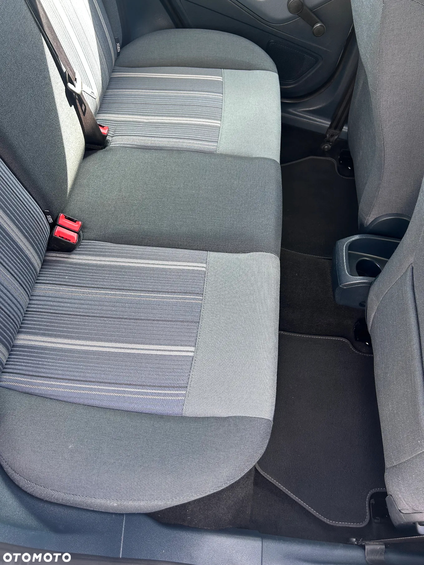 Ford Fiesta 1.25 Ambiente - 21