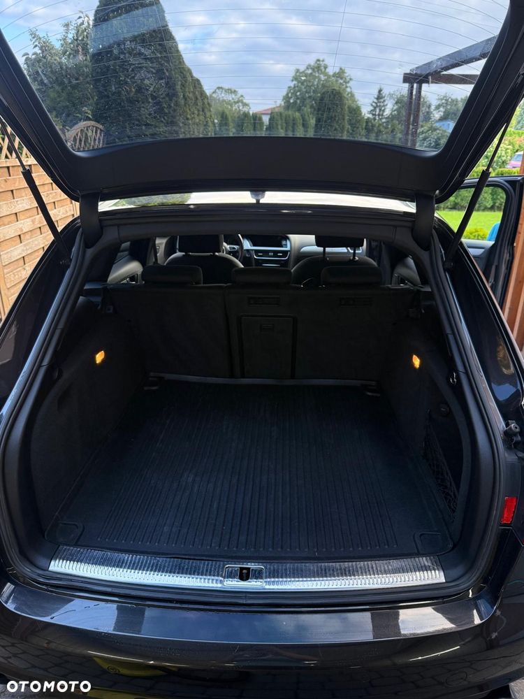 Audi A4 Avant 2.0 TDI Quattro S tronic - 11