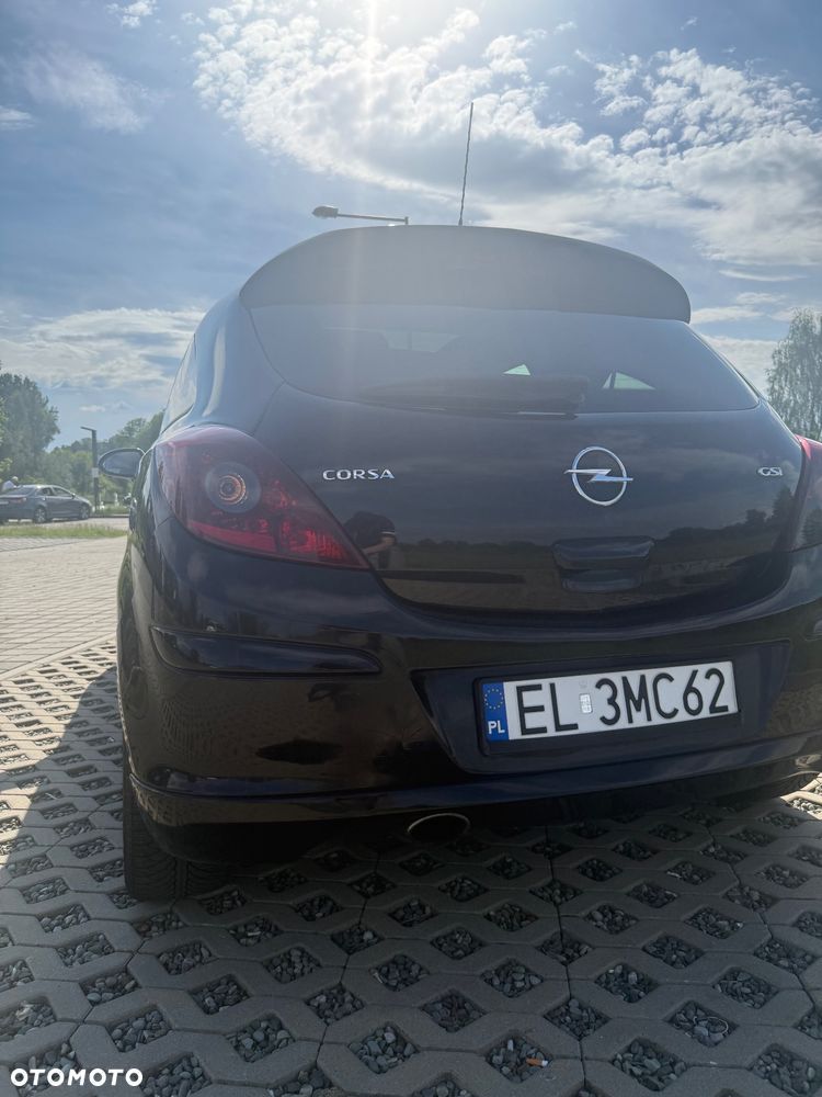 Opel Corsa 1.6T GSI - 2
