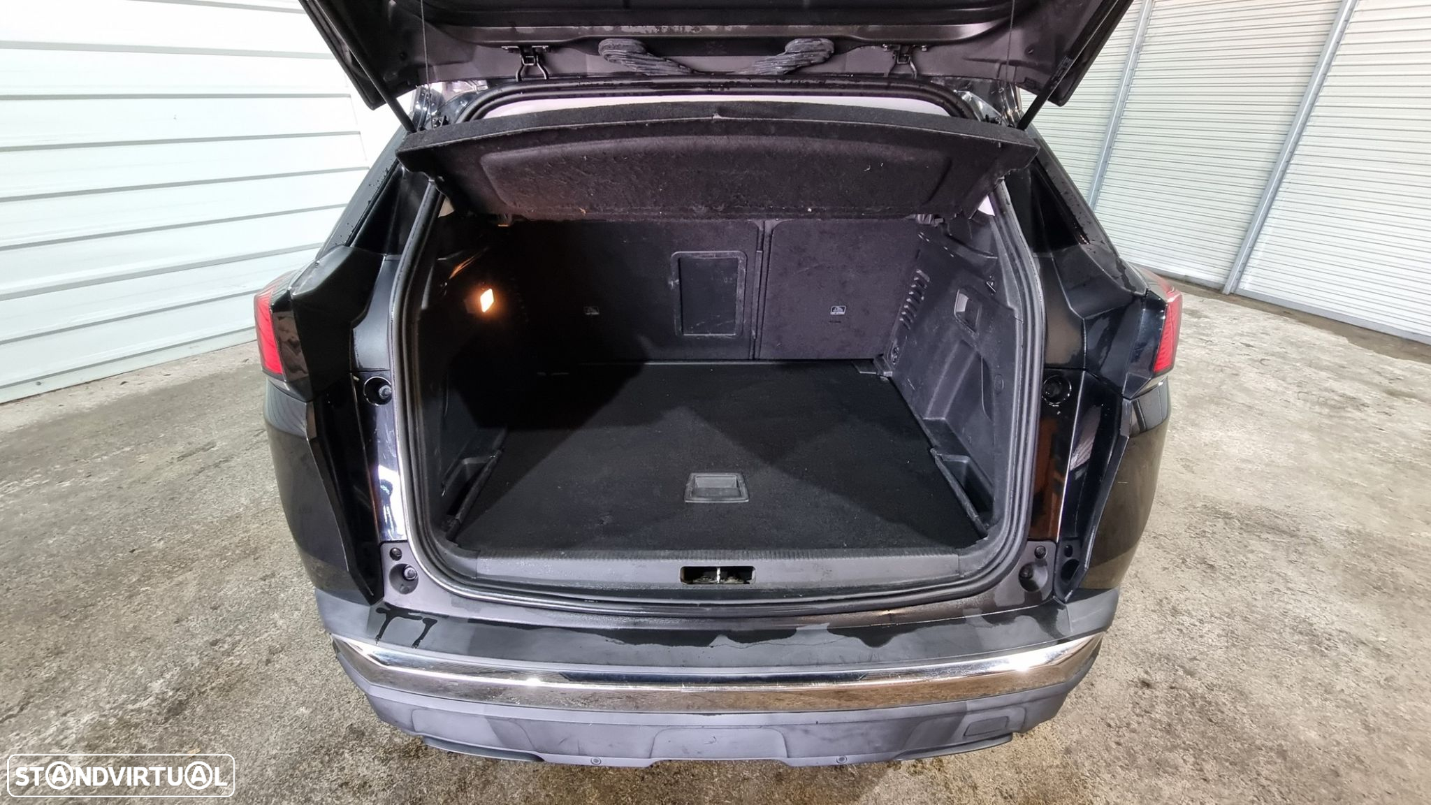 Peugeot 3008 1.2 PureTech Allure EAT6 - 7
