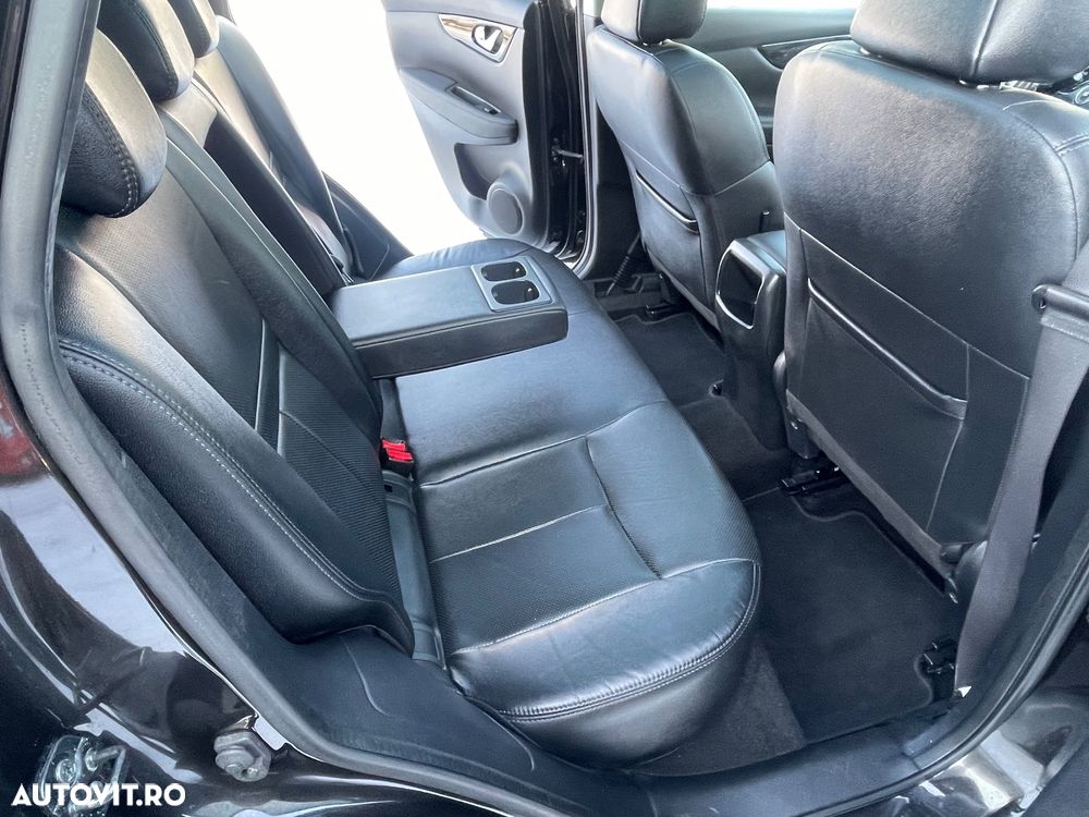 Nissan Qashqai 1.6 DCI Xtronic TEKNA - 27