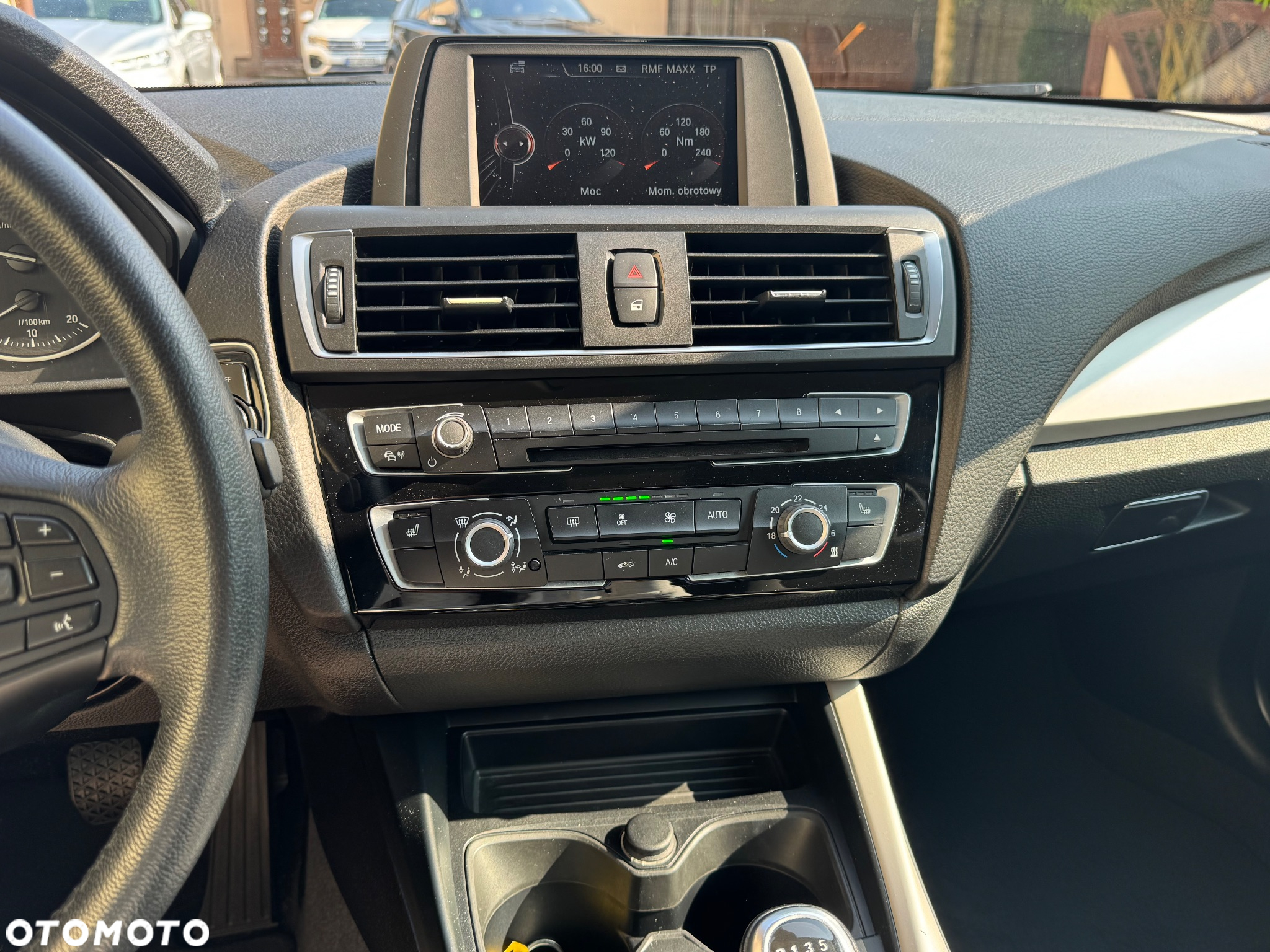 BMW Seria 1 118i - 15