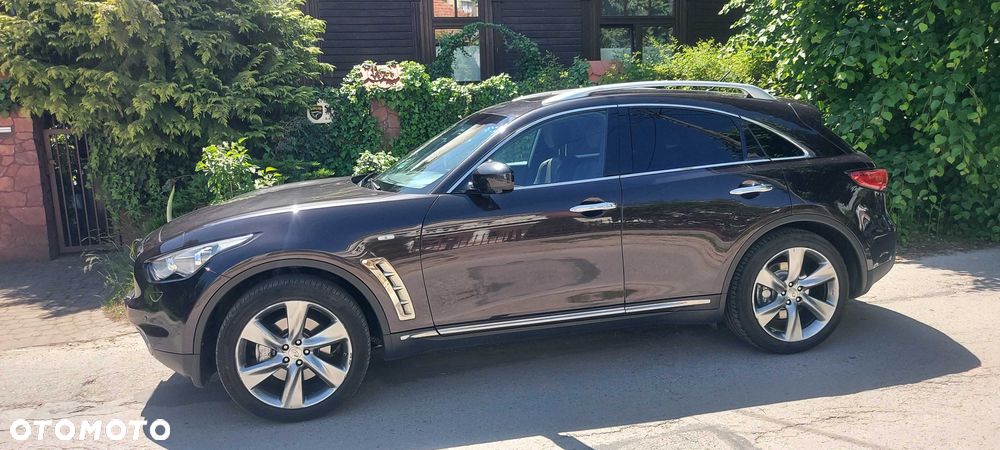 Infiniti FX - 1
