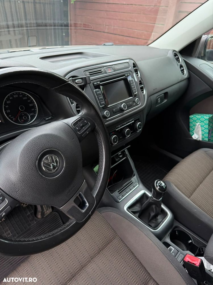 Volkswagen Tiguan 2.0 TDI 4Motion BMT Sport & Style - 28
