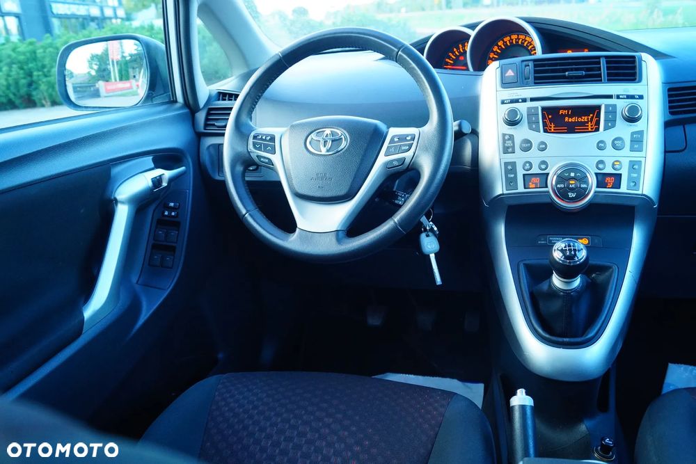 Toyota Verso 1.6 Sol EU5 - 12