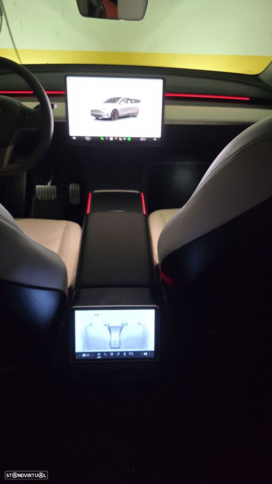 Tesla Model Y Performance Dual Motor AWD - 18