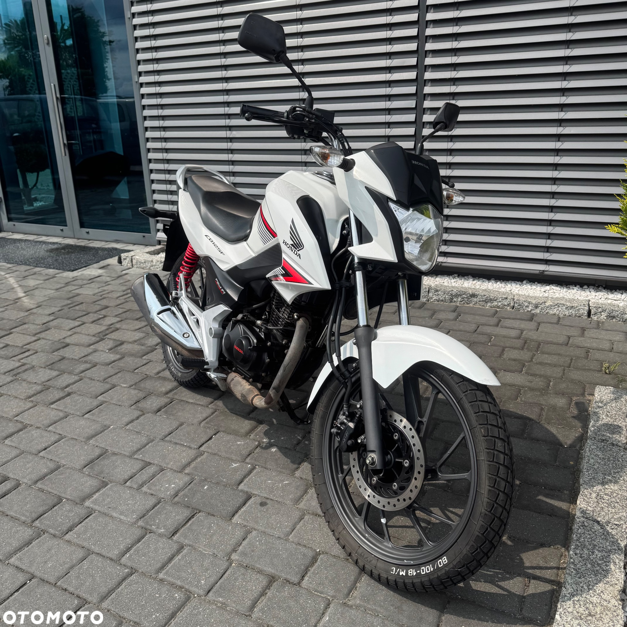 Honda CBF - 4