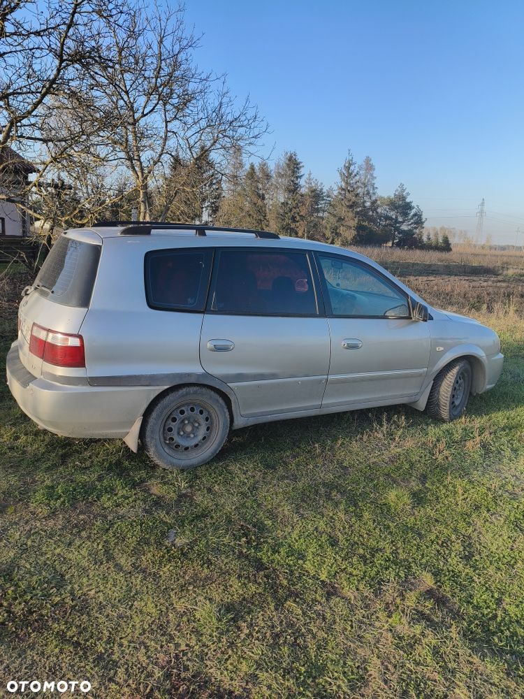 Kia Carens