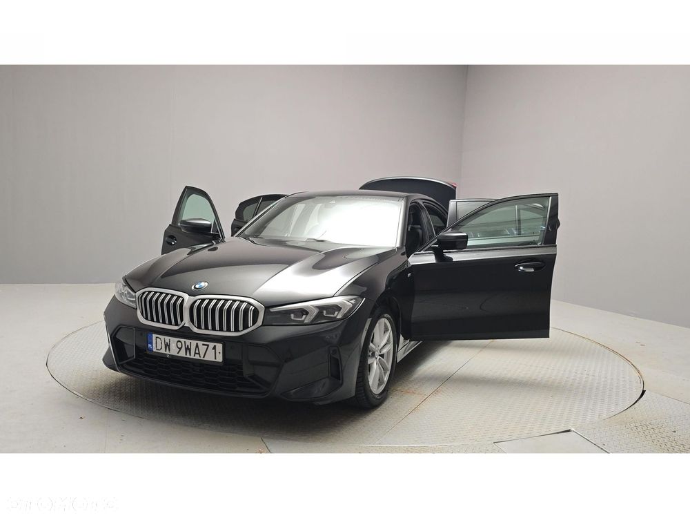 BMW Seria 3 320d xDrive mHEV M Sport - 15