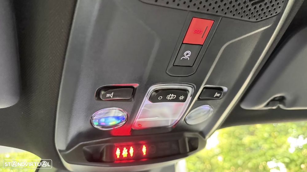 Peugeot 2008 1.2 Hybrid Allure e-DCS6 - 22