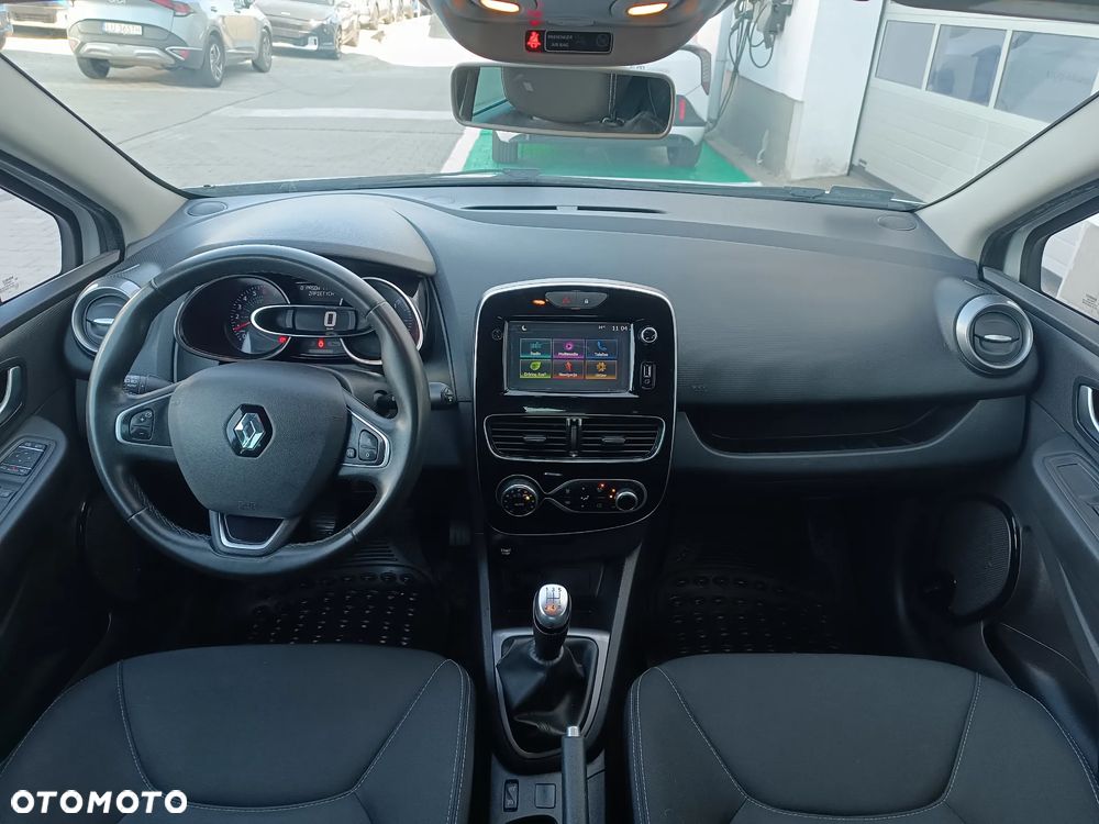 Renault Clio 1.2 16V Limited Plus - 10