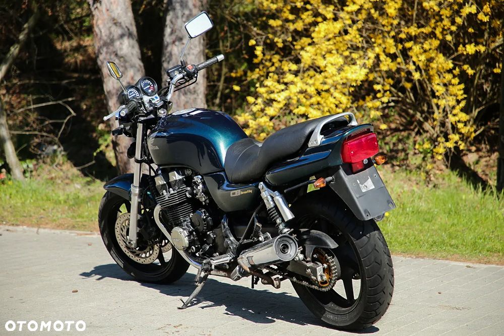 Honda CB - 4