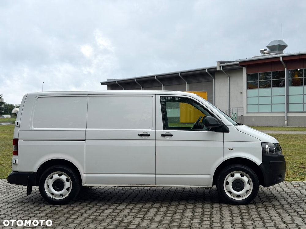 Volkswagen Transporter - 2