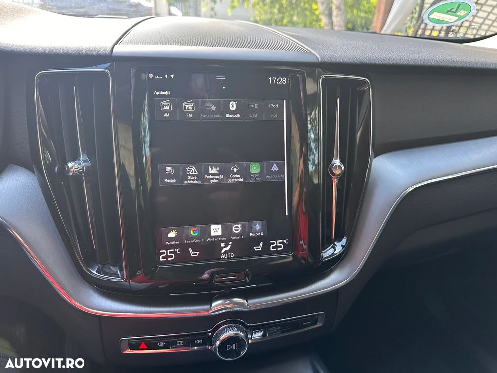 VOLVO XC60 2019 — imagine 8