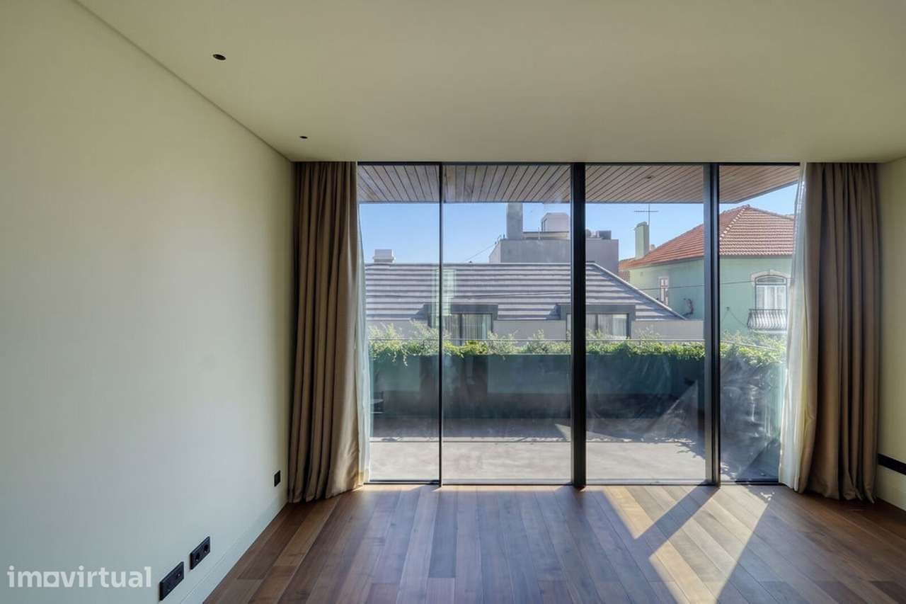 Apartamento T3 com estacionamento, São João do Estoril, Cascais - Grande imagem: 3/44