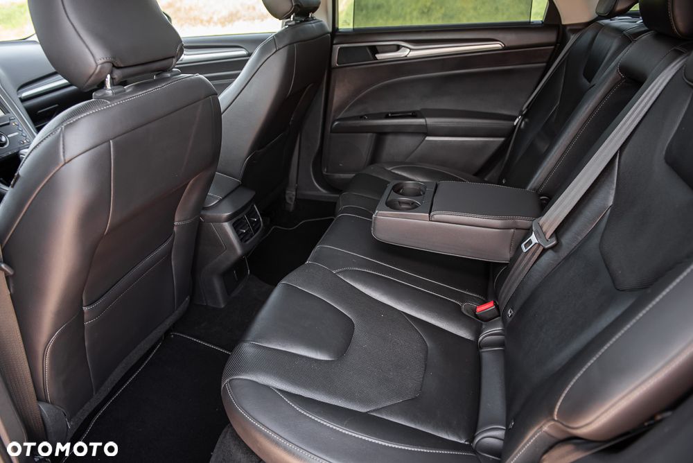 Ford Mondeo 2.0 TDCi Titanium PowerShift - 31