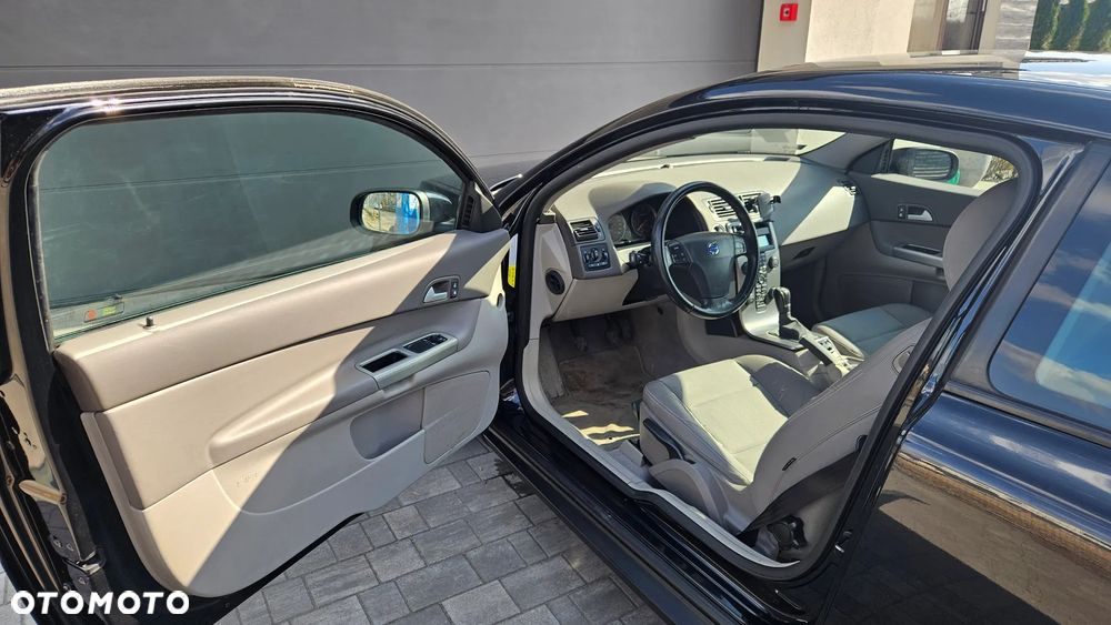 Volvo C30 2.0D Momentum - 7