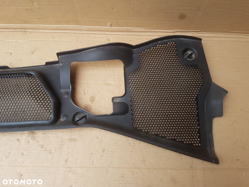 VW Phaeton listwa osłona podszybia 6.0 w12 - 4