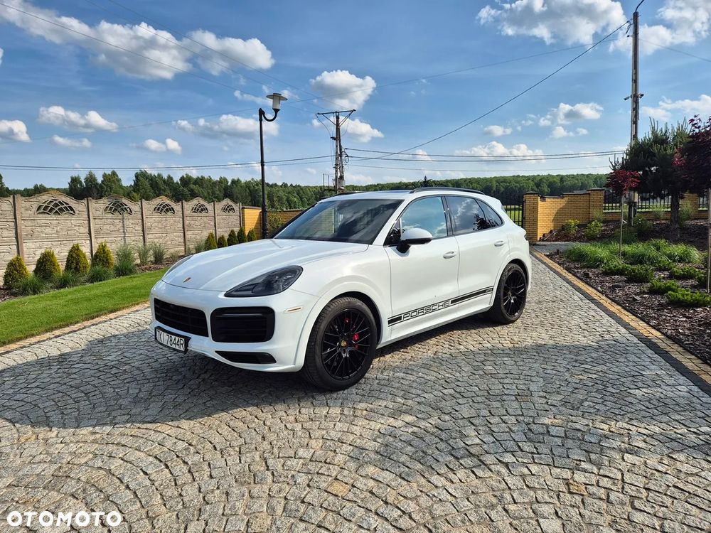 Porsche Cayenne GTS - 2