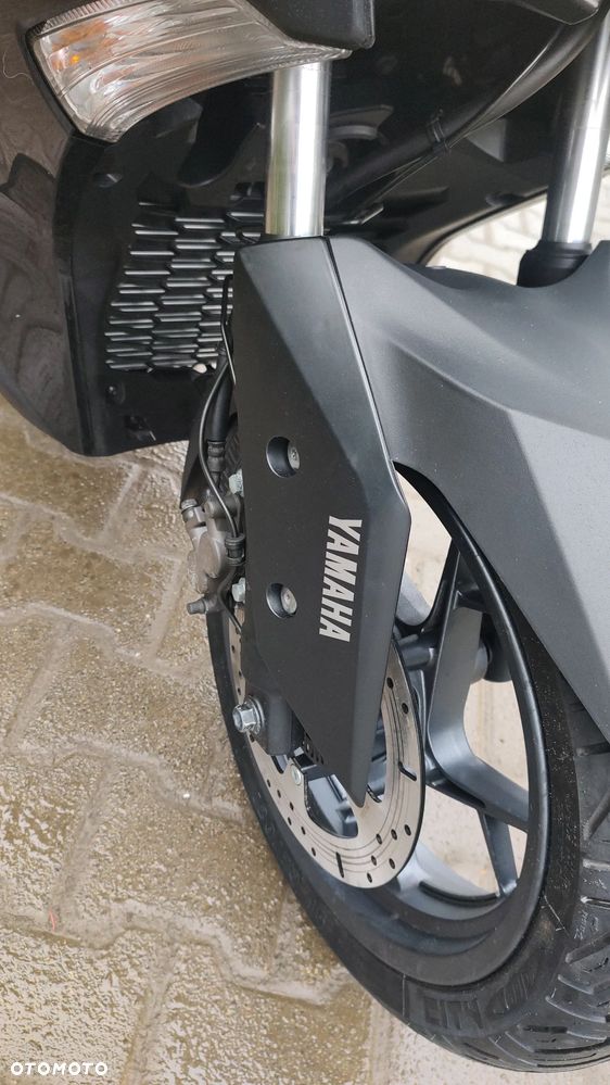 Yamaha X-max - 15