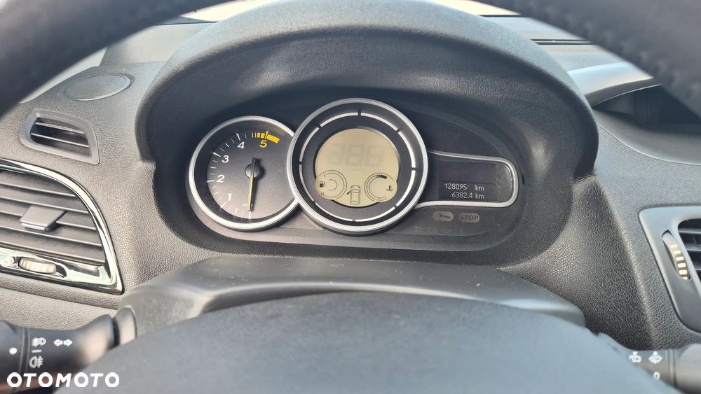 Renault Megane 1.5 dCi Expression - 10