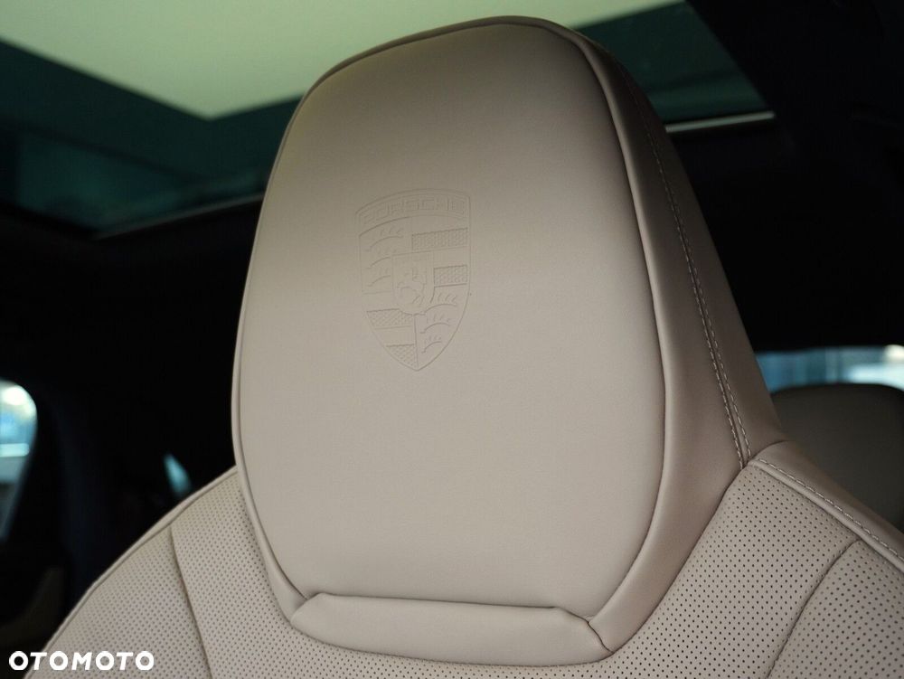 Porsche Cayenne S E-Hybrid PHEV Black Edition - 26