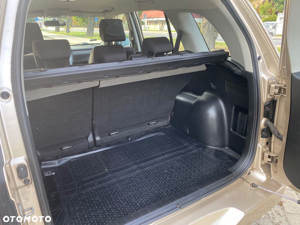Suzuki Grand Vitara 2.0 - 9