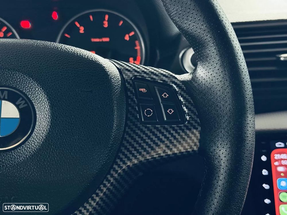 BMW 118 d Pack M - 18