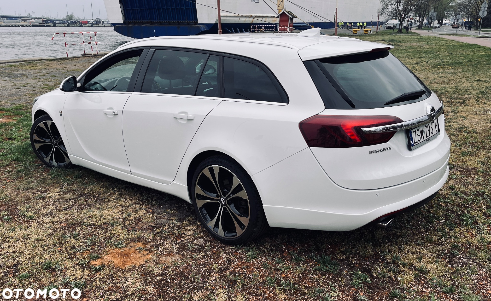 Opel Insignia 1.6 CDTI Sports Tourer ecoFLEXStart/Stop - 4
