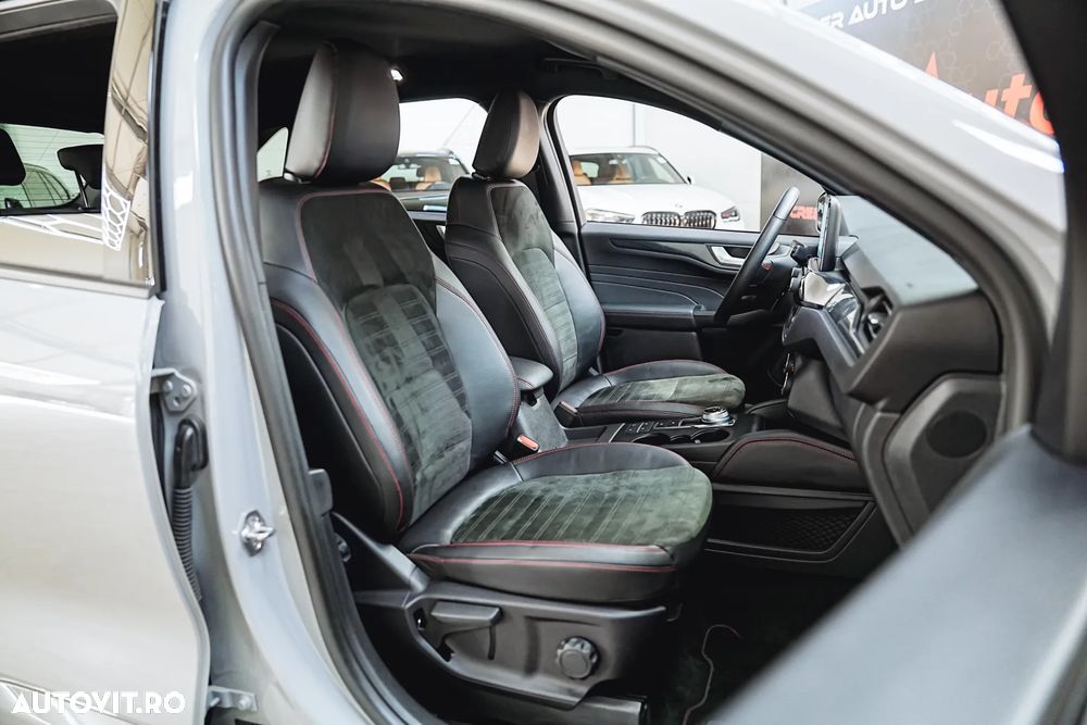 Ford Kuga 2.5 Duratec FHEV ST-LINE X - 8