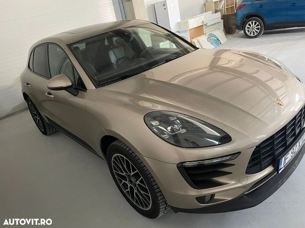 Porsche Macan - 1