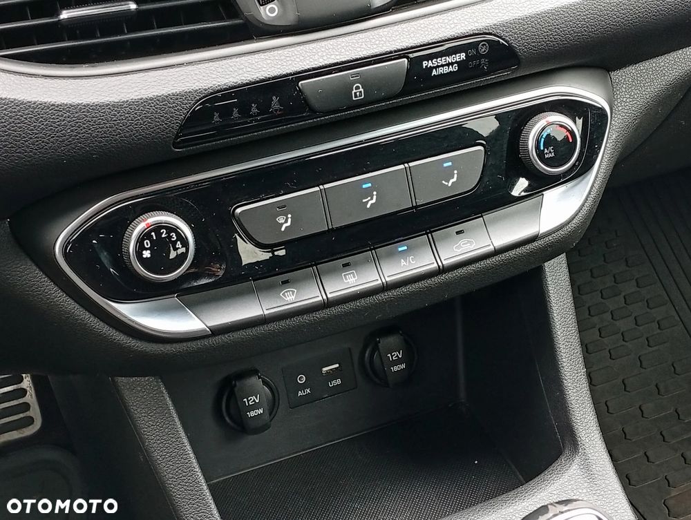 Hyundai i30 1.4 GO - 22