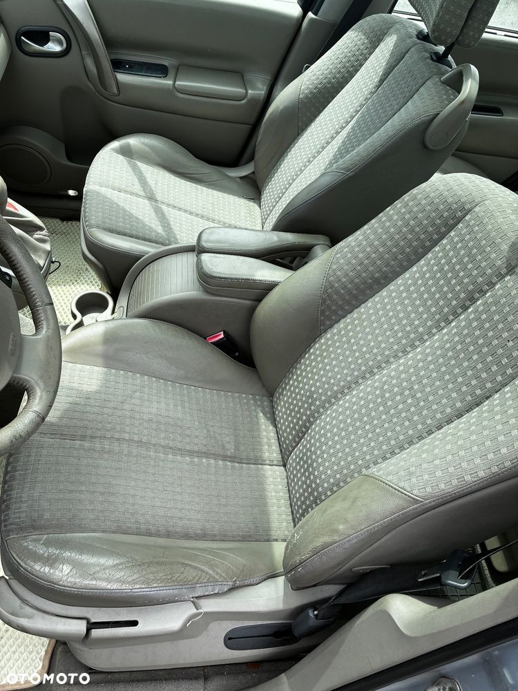 Renault Scenic - 7