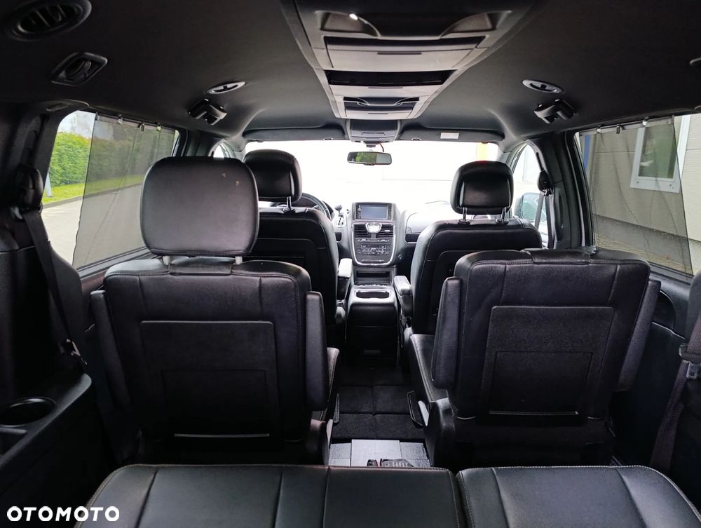 Lancia Voyager 2.8CRD S - 10