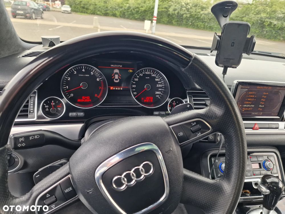 Audi A8 W12 quattro Langversion - 17