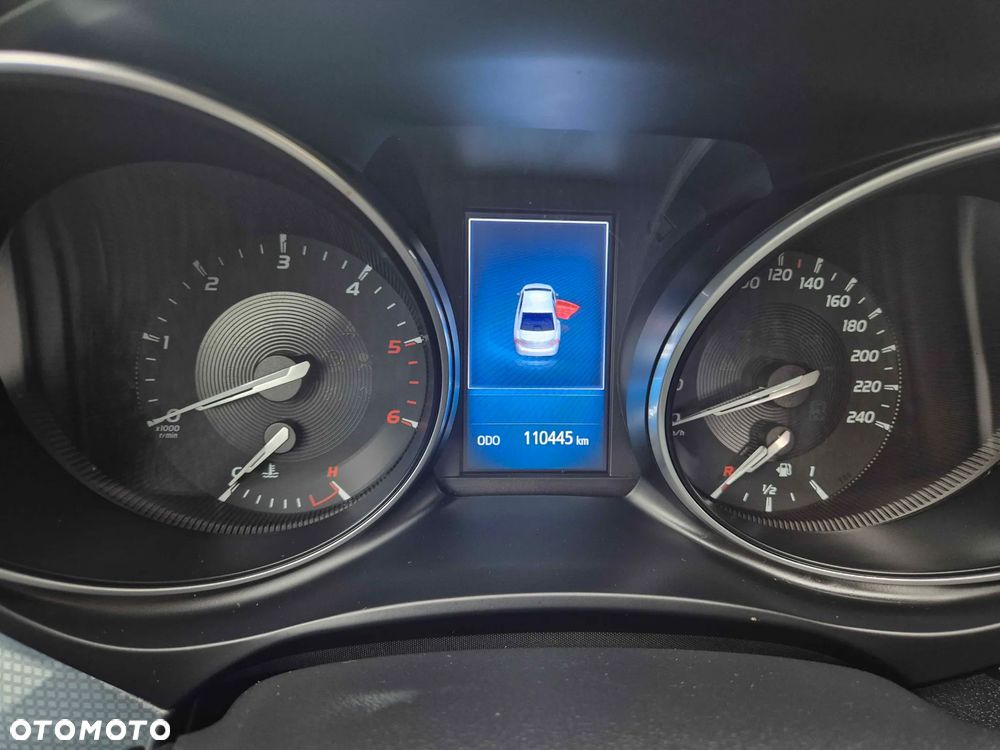 Toyota Avensis 2.0 D-4D Premium - 12