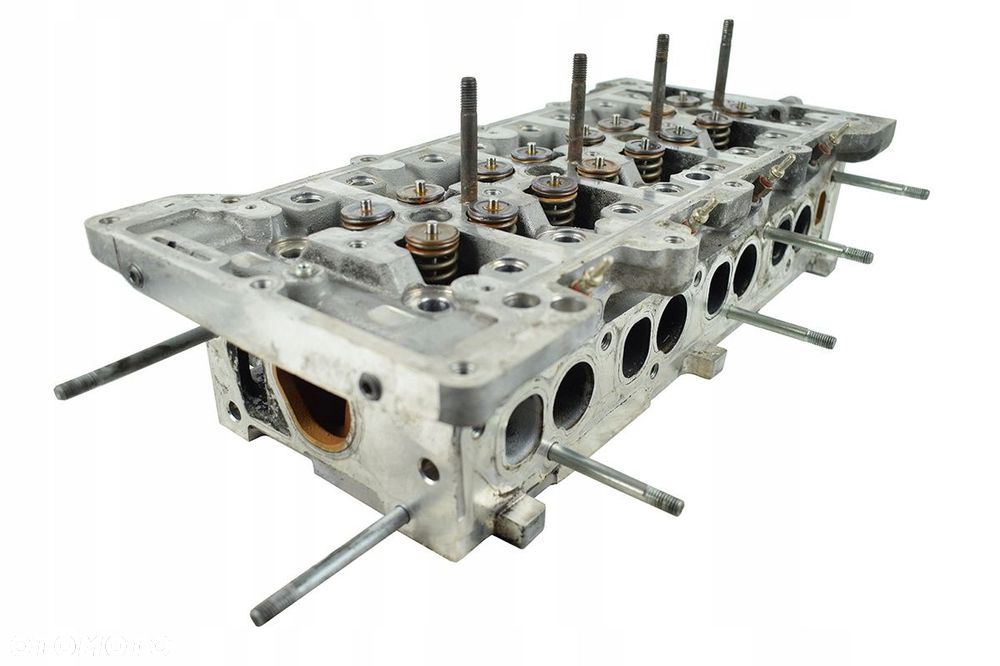 głowica pokrywa opel insignia 2.0 cdti 55565815 - 2