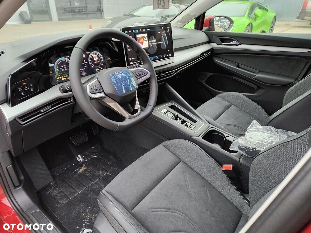 Volkswagen Golf - 12