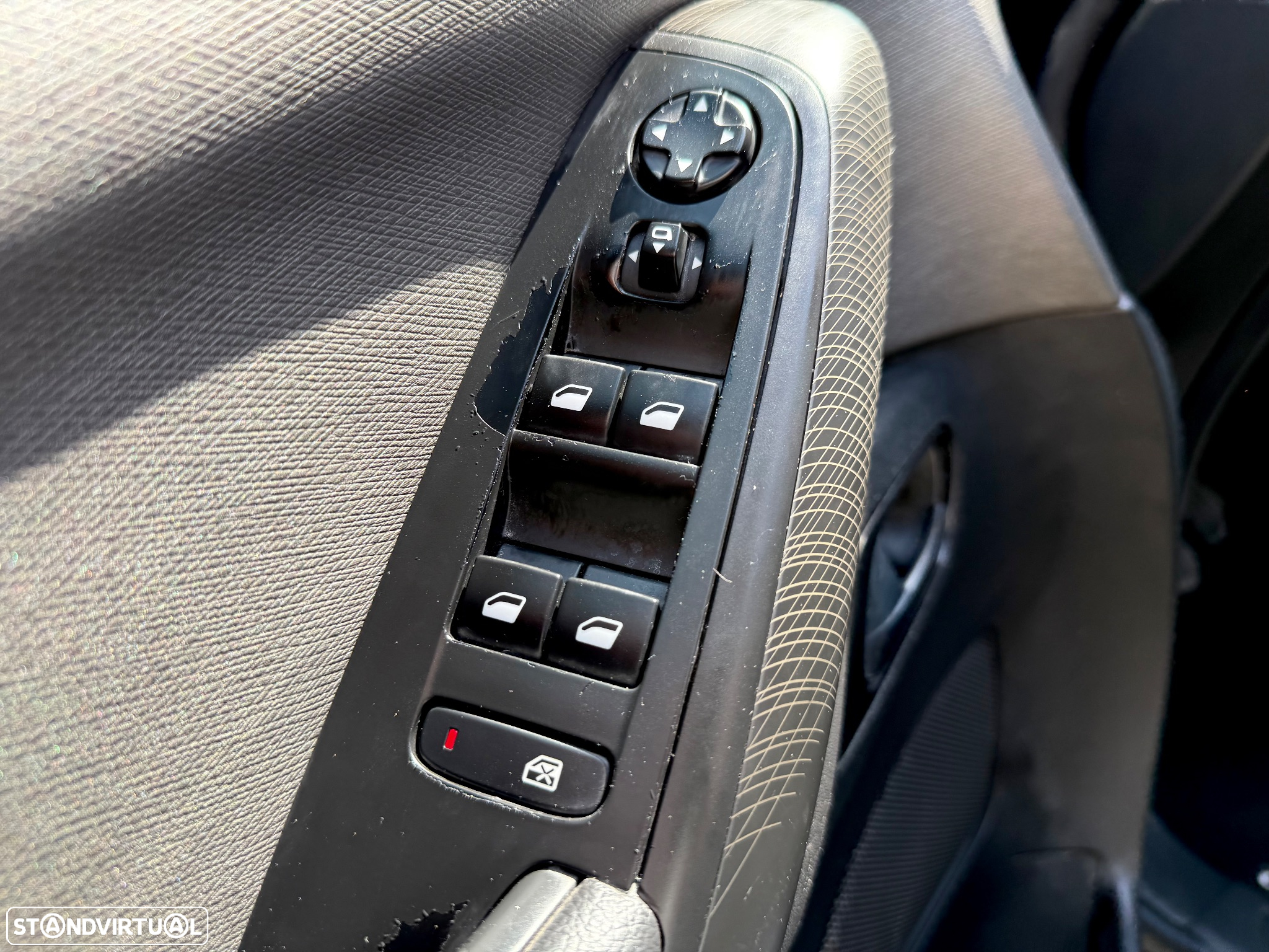 Citroën C4 Grand Picasso e-HDi 115 Intensive - 35