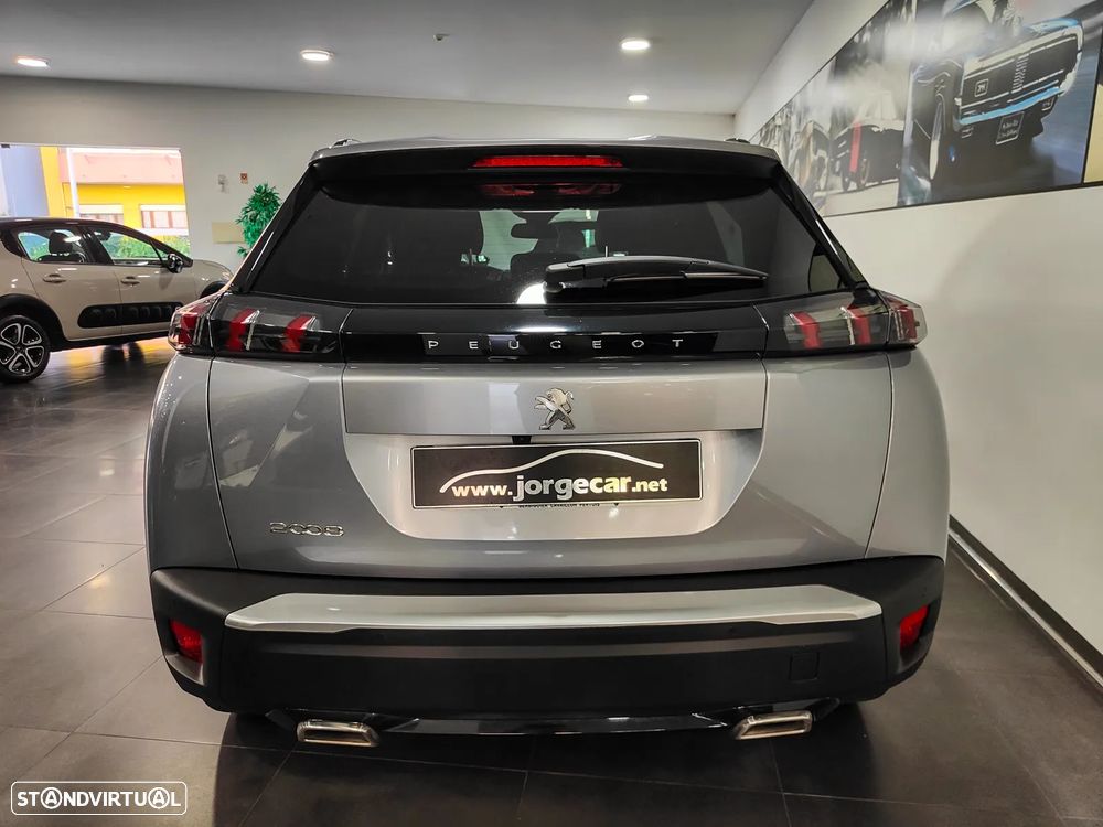 Peugeot 2008 1.2 PureTech Allure EAT8 - 6