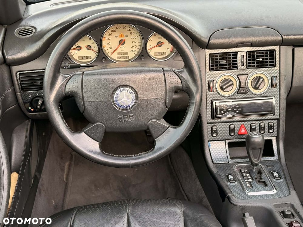 Mercedes-Benz CLK - 12