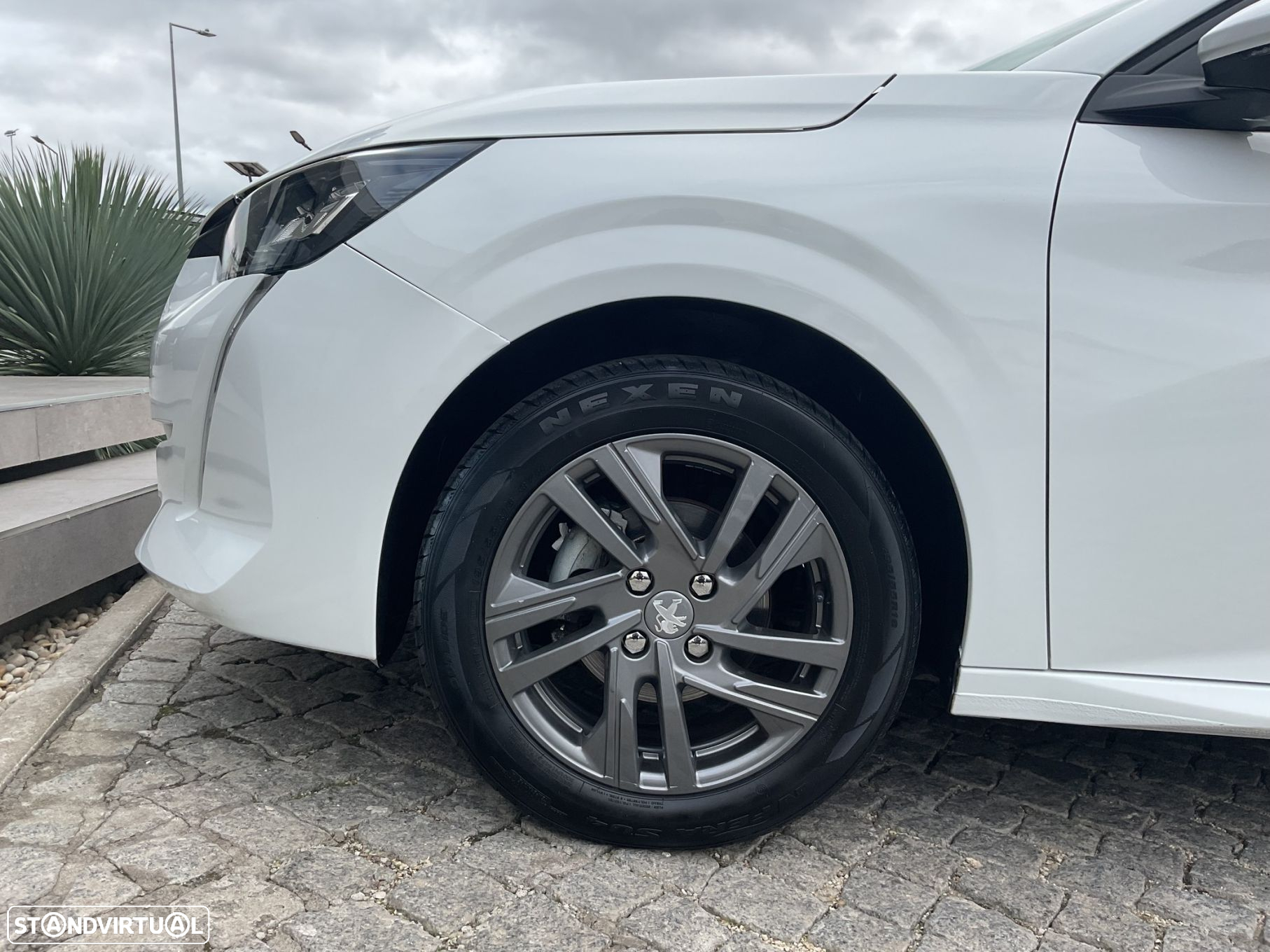 Peugeot 208 1.2 PureTech Active - 13