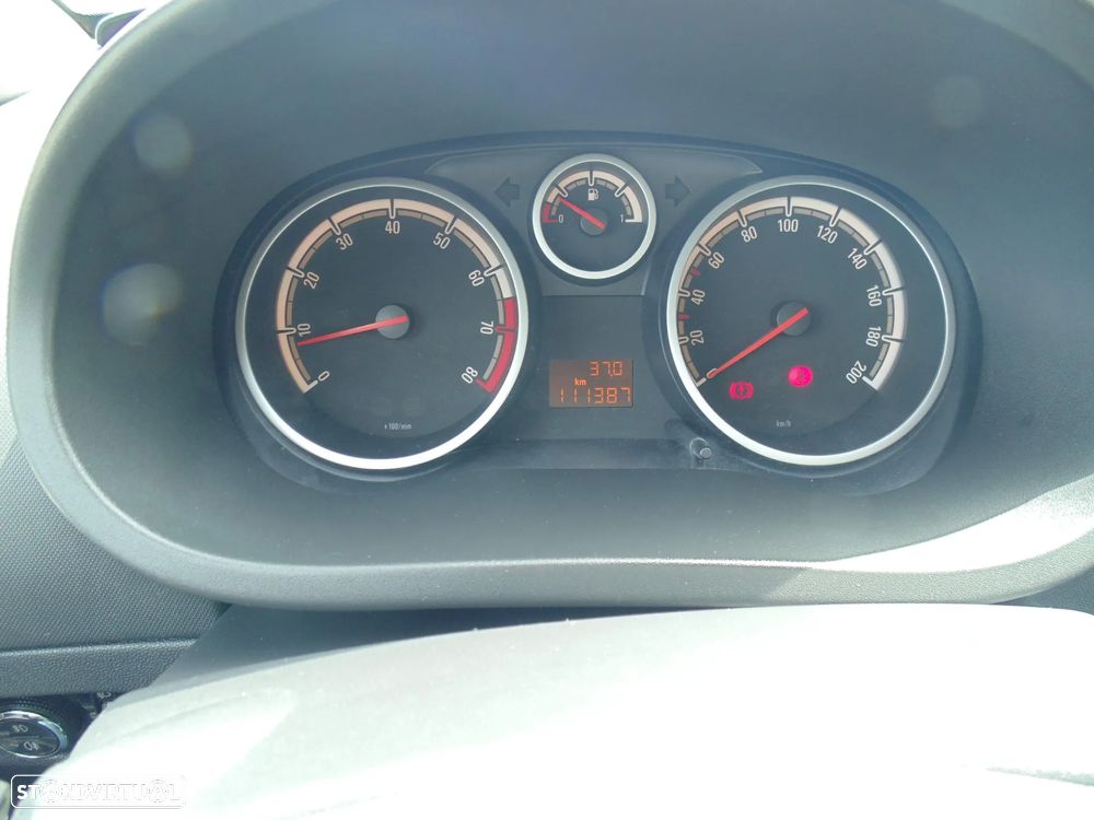 Opel Corsa 1.2 Black Edition 129g - 24