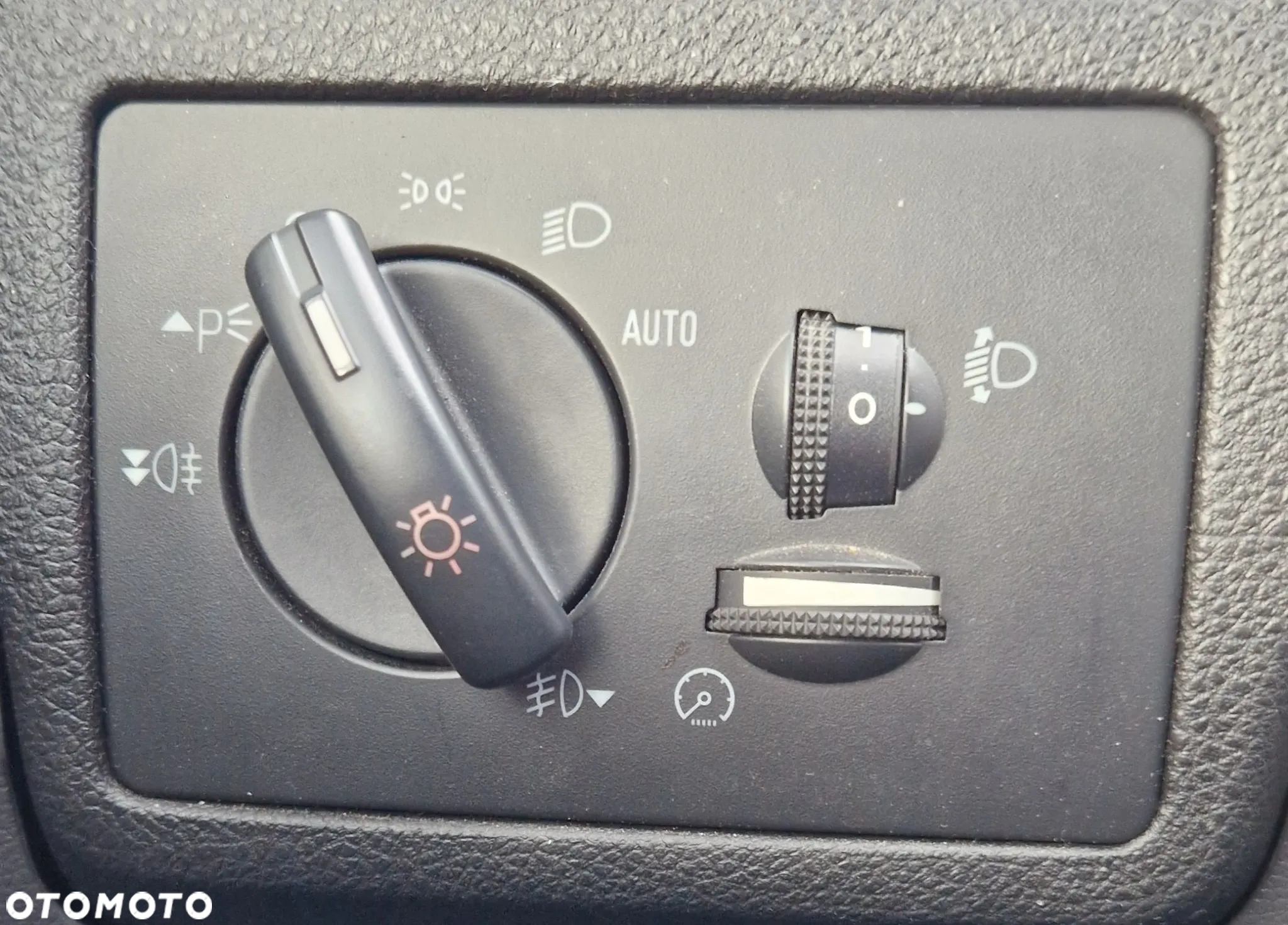 Ford C-MAX 1.8 Ambiente - 12