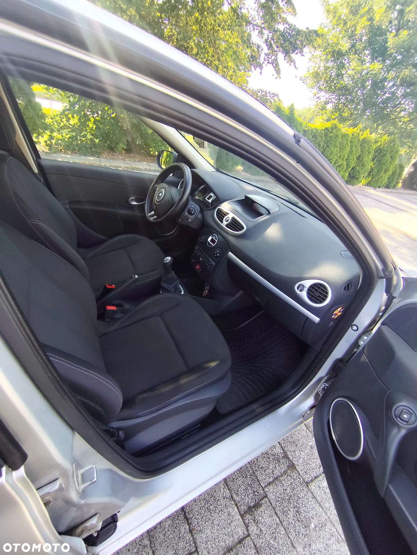 Renault Clio - 15