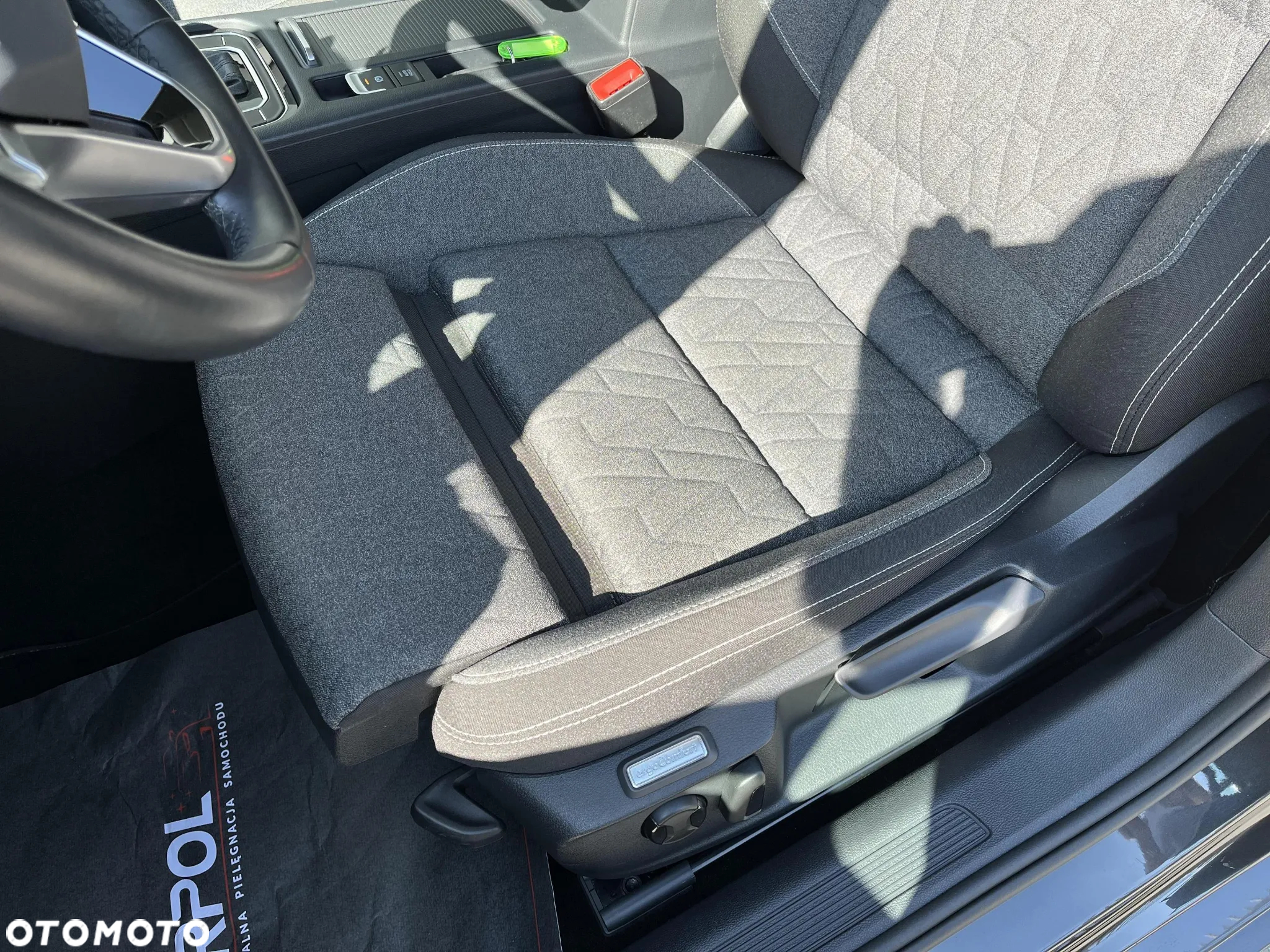 Volkswagen Passat 2.0 TDI EVO Business DSG - 12