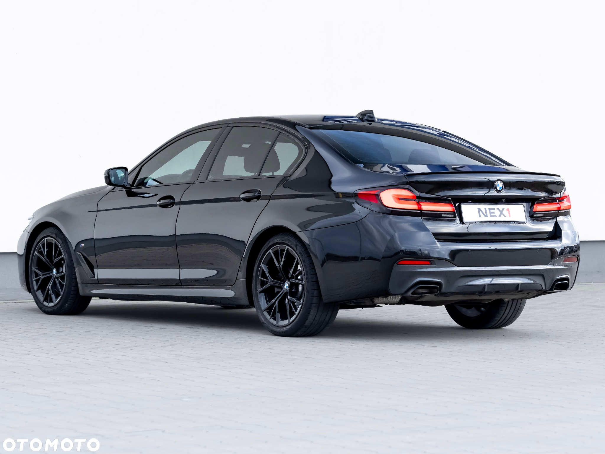 BMW Seria 5 530i xDrive M Sport sport - 14