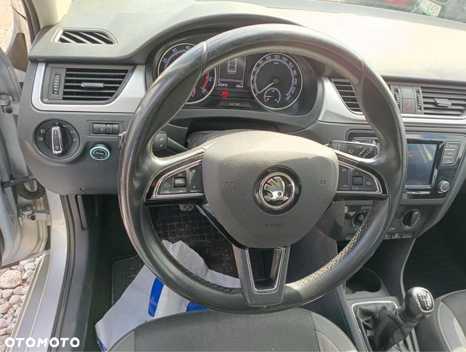 Skoda RAPID 1.0 TSI Ambition - 10