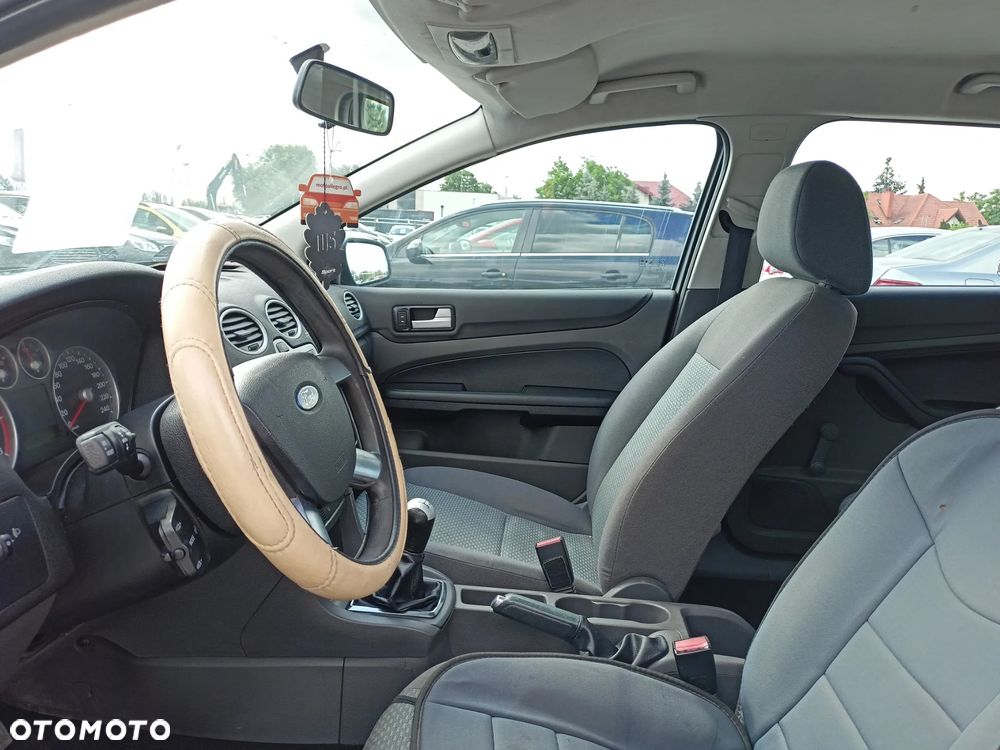Ford Focus - 8
