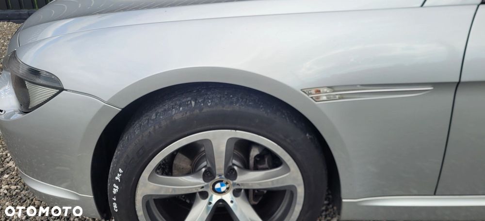 BŁOTNIK LEWY PRZÓD PRZEDNI BMW E63 E64 354 TITANSILBER C70 - 1